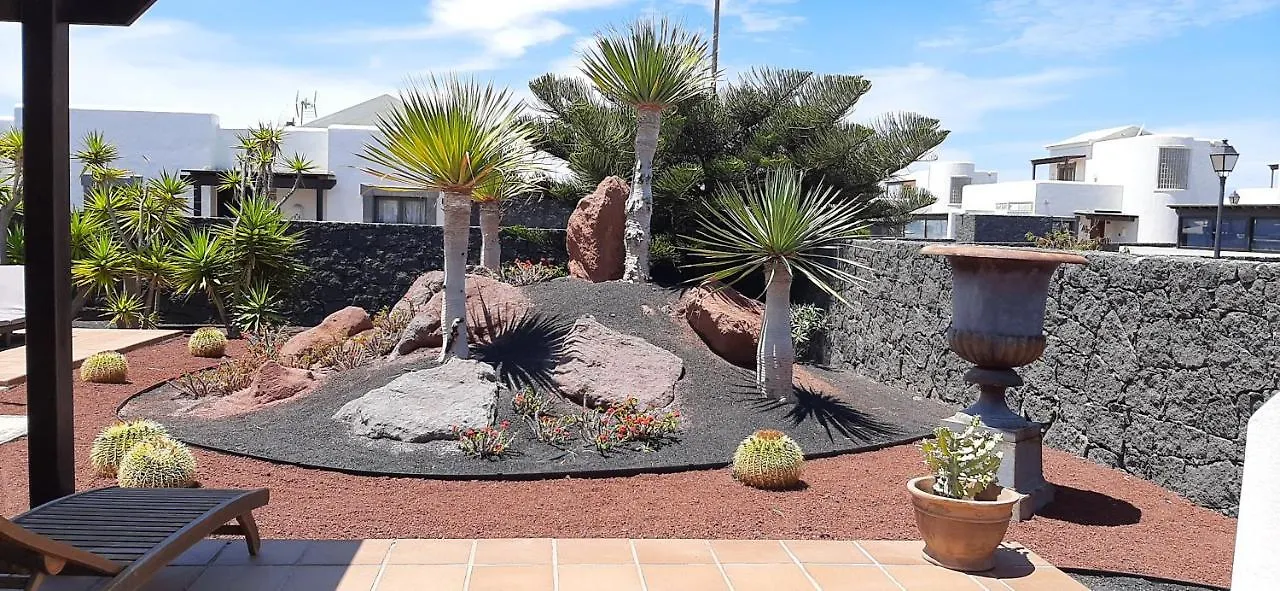 Villa Adais Playa Blanca  0*, Playa Blanca (Lanzarote) Spain