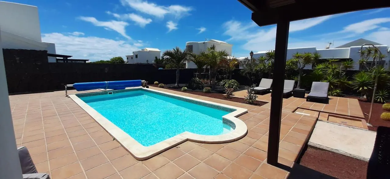 Villa Adais Playa Blanca